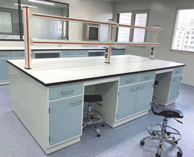 化學滴水(shuǐ)架實驗室配件(jian)