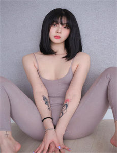 香港三级2017电影-办公室玩弄爆乳女秘HD