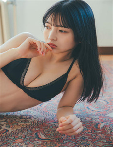 某人的目光