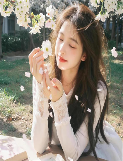 影视技术：《贺先生的恋恋不忘（速看版）》的化妆特效 技术难题的创造性解决 树立行业技术的新标杆